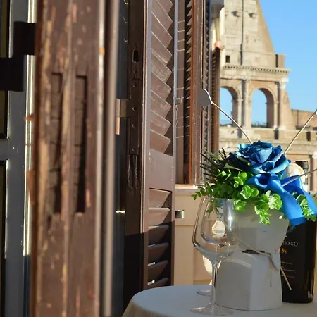 Balcony Colosseum View Roma Exterior foto